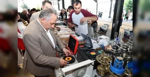 Talas'ta Geçmişe Yolculuk: Antika Pazarı Yarın Kapılarını Açıyor Talas'ta Geçmişe Yolculuk: Antika Pazarı Yarın Kapılarını Açıyor