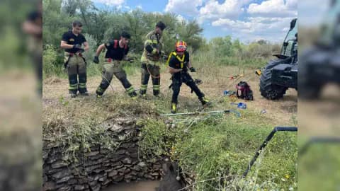 Diyarbakır Sur'da İtfaiye Müdahalesi: Su Kuyusuna Düşen Yaban Domuzu Kurtarıldı Diyarbakır Sur'da İtfaiye Müdahalesi: Su Kuyusuna Düşen Yaban Domuzu Kurtarıldı