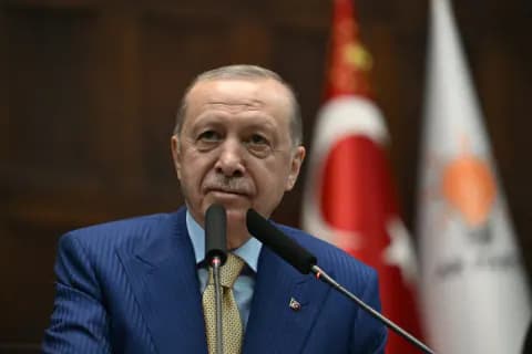 Cumhurbaşkanı Erdoğan'dan Güvenlik Paradigması Mesajı: 'Cam Tavan Parçalandı' Cumhurbaşkanı Erdoğan'dan Güvenlik Paradigması Mesajı: 'Cam Tavan Parçalandı'