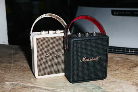 Marshall Stockwell III Geldi: Değiştirilebilir Pil ve 40 Saat Süre Marshall Stockwell III Geldi: Değiştirilebilir Pil ve 40 Saat Süre