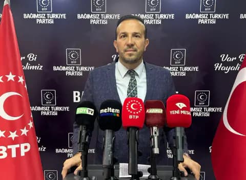 BTP Sözcüsü Lütfullah Önder'den Siyaset Eleştirisi: 'Türk Milleti Sıkıştı' BTP Sözcüsü Lütfullah Önder'den Siyaset Eleştirisi: 'Türk Milleti Sıkıştı'