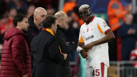 Okan Buruk'tan Victor Osimhen ve Transfer Dönemi Hakkında Kritik Açıklama Okan Buruk'tan Victor Osimhen ve Transfer Dönemi Hakkında Kritik Açıklama