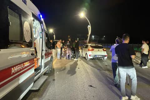 Akyazı Karacasu Caddesi'nde Kaza: Motosiklet Sürücüsü Yaralandı Akyazı Karacasu Caddesi'nde Kaza: Motosiklet Sürücüsü Yaralandı