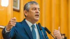 Özgür Özel'den Kritik Açıklama: Yarınki Grup Toplantısında Ferdi Zeyrek Vurgusu Özgür Özel'den Kritik Açıklama: Yarınki Grup Toplantısında Ferdi Zeyrek Vurgusu