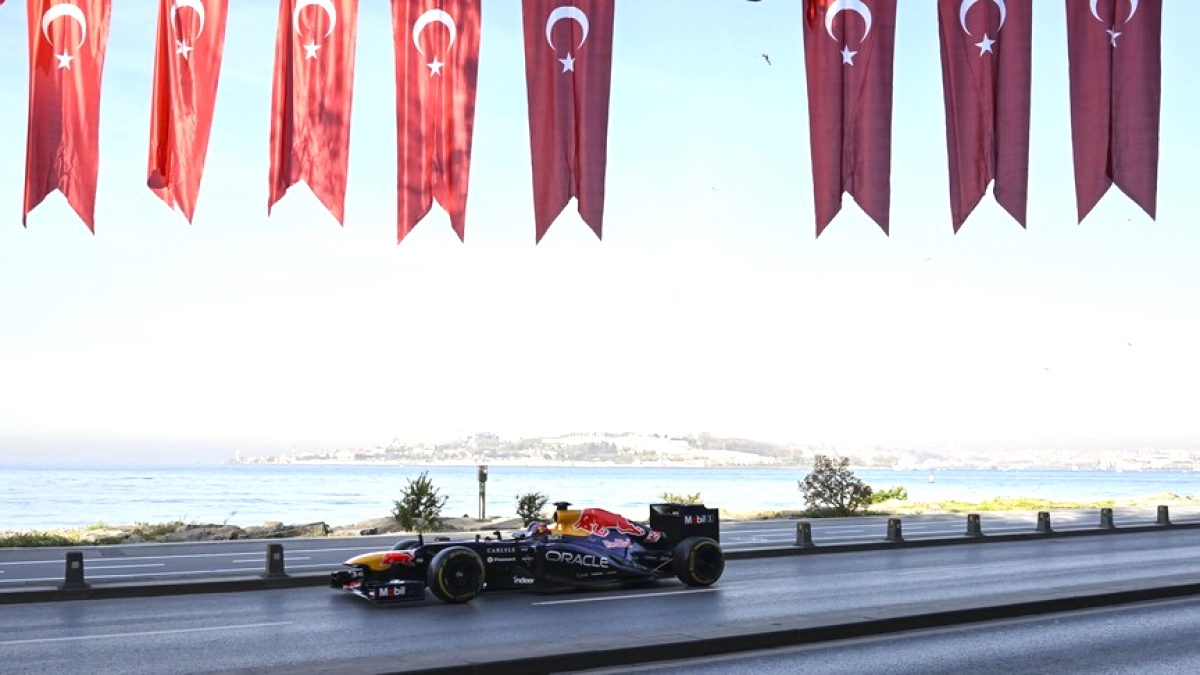 F1 İstanbul'a Dönüyor mu? Turizm ve Ekonomiye Katkı Merak Konusu