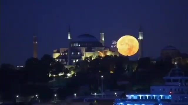 İçişleri Bakanı Ali Yerlikaya, Hz. Muhammed'in Dünyaya Teşrifinin Yıl Dönümü Dolayısıyla Mesaj Yayınladı