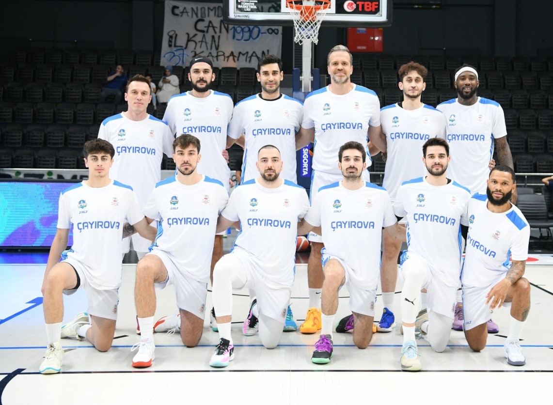 Çayırova Belediyesi Basketbol Takımı Liderlik Mücadelesi Veriyor