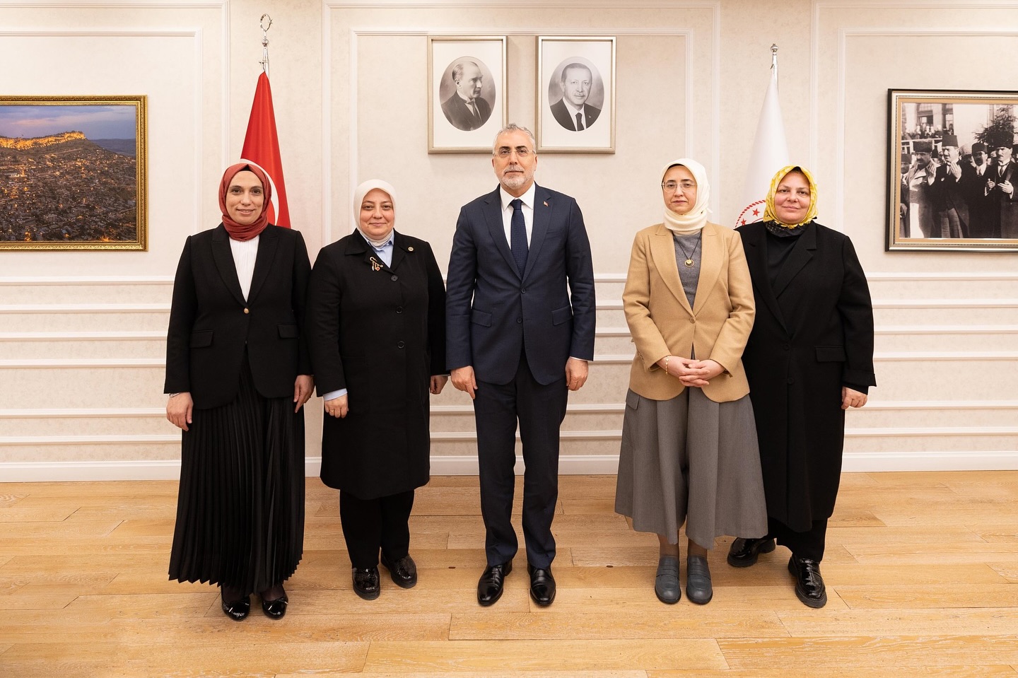 Çalışma ve Sosyal Güvenlik Bakanı, Kadın İstihdamı Konusunda Önemli Bir Görüşme Gerçekleştirdi