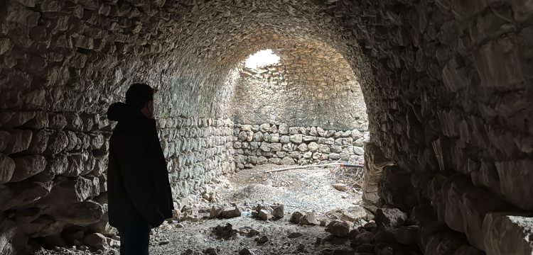 Evliya Çelebi'nin Seyahatname'sinde Kaydedilen Kayıp Selçuklu Hanı ve Tarihi Köprü Bulundu